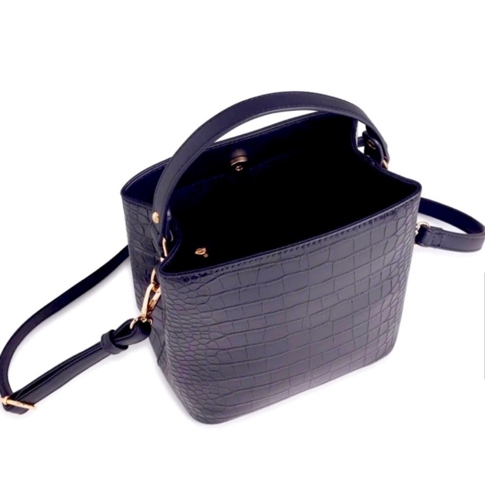 AOTA Elena Vegan Croc-Embossed Leather Crossbody Strap Bucket Bag Black … - Picture 4 of 5